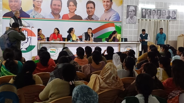 MP News: Mahila Congress will console women for providing gas cylinder for Rs 450, will be active in every district