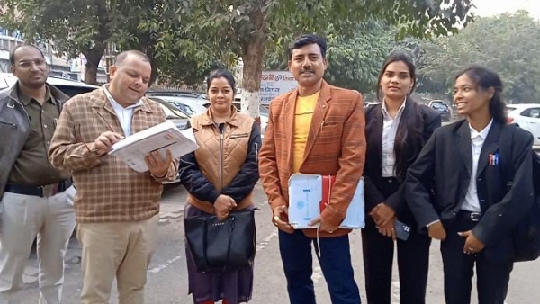 Court canceled bail of person who threatened to crush inspector with Scorpio make him take off uniform Court canceled bail of person who threatened to crush inspector with Scorpio make him take off uniform