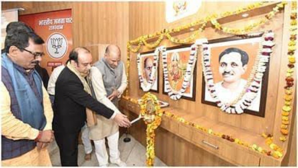 rajya-sabha-mp-sudhanshu-trivedi-state-cabinet-minister-rajyavardhan-singh-rathore-participated-in