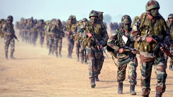 How many Indian Army soldiers are present in Maldives