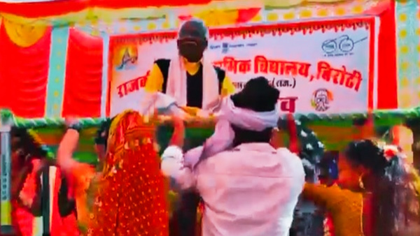 Charpai Dance of Rajasthan Minister 