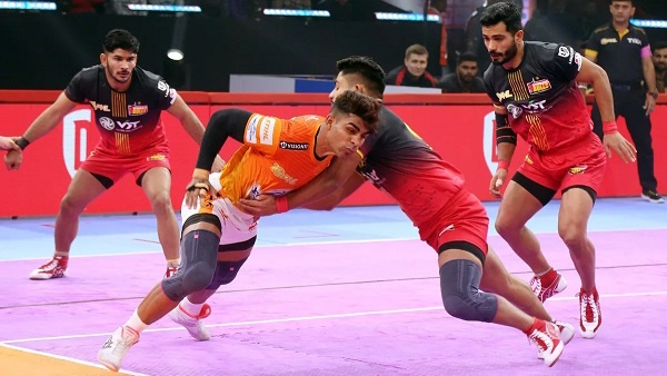 Telugu Titans vs Bengaluru Bulls