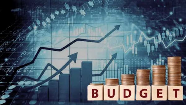 Rally in stock market before budget, Sensex rises above 500 points