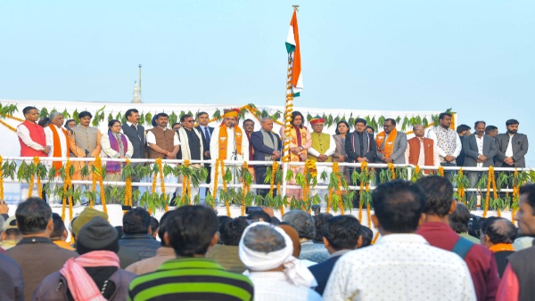 bhajan-lal-government-in-rajasthan-made-innovations-on-republic-day-honored-mahants-and-priests bhajan-lal-government-in-rajasthan-made-innovations-on-republic-day-honored-mahants-and-priests