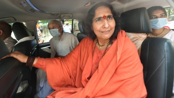 Sadhvi Ritambhara Sadhvi Ritambhara