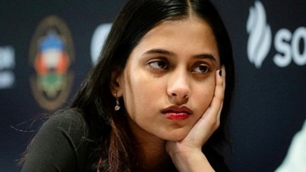 divya deshmukh