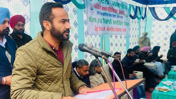 पंजाब: युवाओं ने लोक गीत में हासिल किया दूसरा स्थान