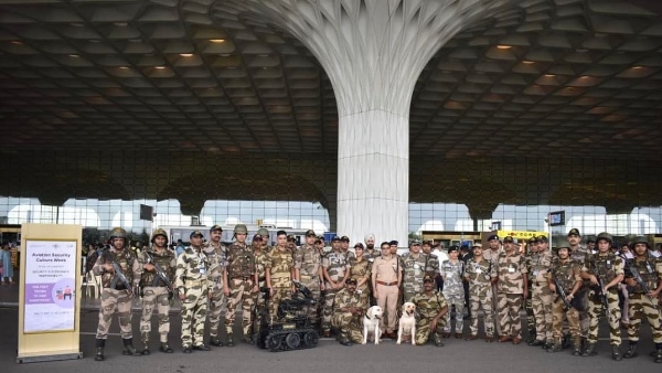 IPS Manoj Sharma IRS Shraddha Joshi