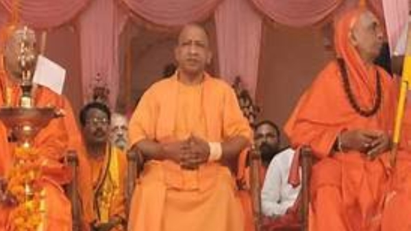 योगी आदित्यनाथ 