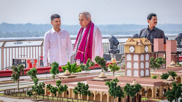 मुख्यमंत्री नवीन पटनायक