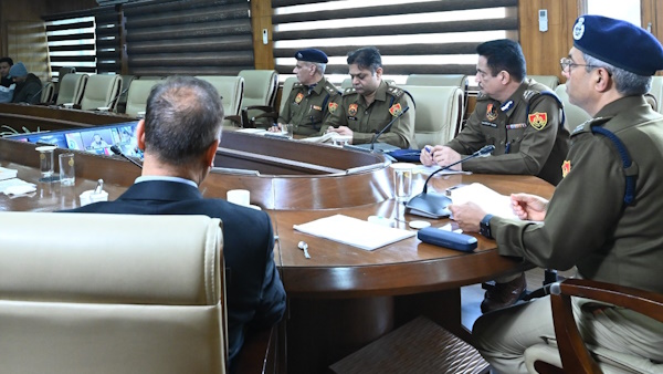 हरियाणा: अब बेखौफ घूमेंगी महिलाएं, पुलिस ने चलाया महाअभियान हरियाणा: अब बेखौफ घूमेंगी महिलाएं, पुलिस ने चलाया महाअभियान