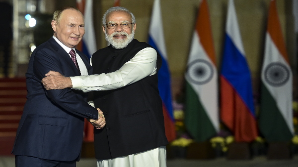 vladimir putin praises narendra modi