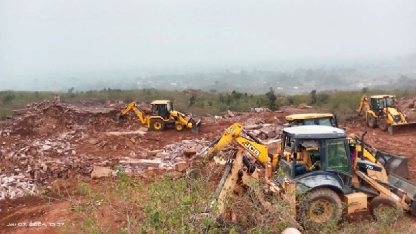 Raisen Illegal Mining 12 JCB (1)