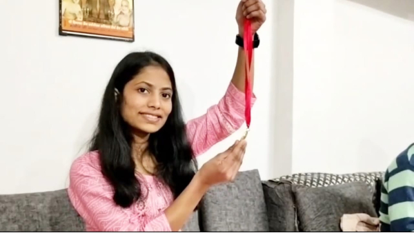 Sakshi Jain Sanskrit Hindi Gold Medal,