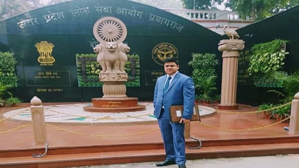  Deepak Singh became SDM