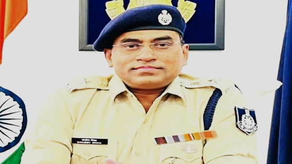 Announcement of promotion of IAS officers, Sanjeev Kumar Sinha becomes the new Sp of Guna.