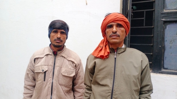 Troubled by the torture of TI Preeti Bhargava of Girwai police station, the workers appealed to the CM. Troubled by the torture of TI Preeti Bhargava of Girwai police station, the workers appealed to the CM.