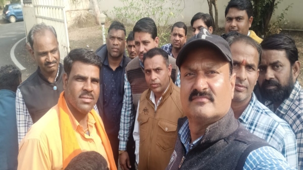 Guest Teachers Association met the Education Minister, submitted memorandum regarding various demand