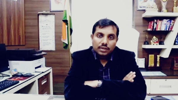 Kaushalendra Vikram Singh Collector suspended Patwari for not transferring name within a month