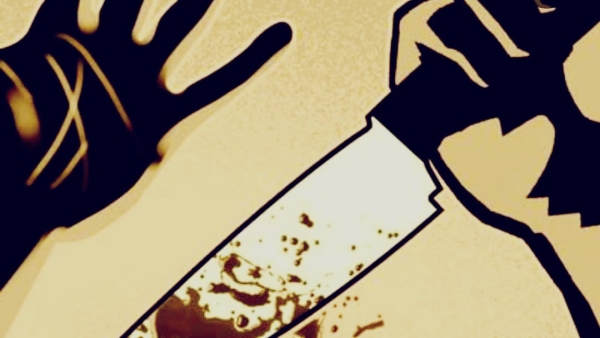 Father Tej Singh Lodhi attacked the daughter living with her step mother in Kohefiza with a knife.