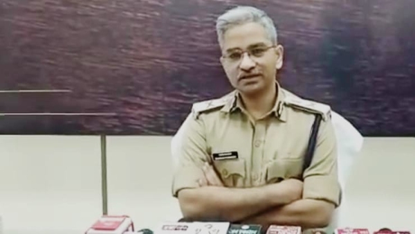 Indore Police Commissioner IPS Makarand Deuskar becomes IG in BSF on deputation.