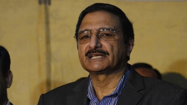  Zaka Ashraf 