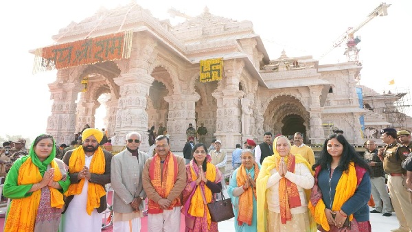 Arvind Kejriwal In Ram Mandir Ayodhya 