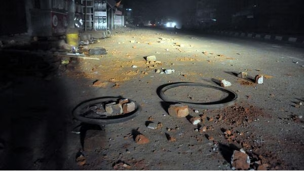 बिहार: सरस्वती प्रतिमा विसर्जन के दौरान सांप्रदायिक झड़प बिहार: सरस्वती प्रतिमा विसर्जन के दौरान सांप्रदायिक झड़प