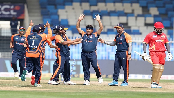 Manoj Tiwaris team Bhojpuri Dabanggs is now ready to roar in Hyderabad after Dubai