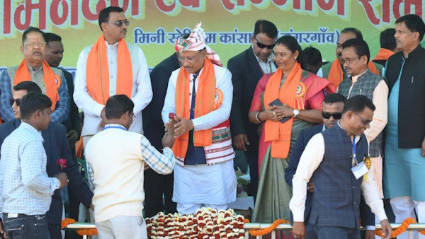 CM विष्णु देव ने दीनदयाल उपाध्याय की पुण्यतिथि पर किया नमन CM विष्णु देव ने दीनदयाल उपाध्याय की पुण्यतिथि पर किया नमन