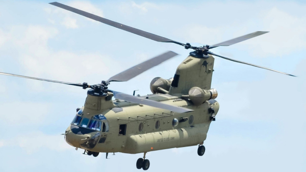  Chinook helicopter