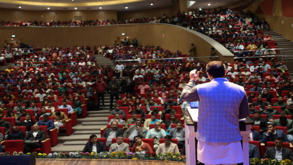 cm dhami 