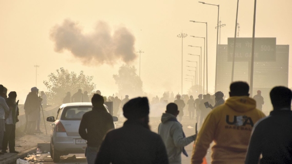 Farmers Protest Mobile internet services suspended