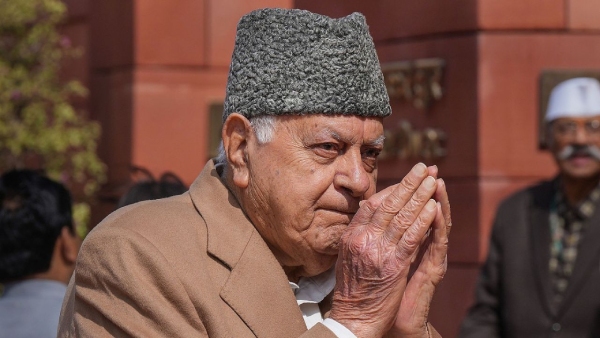 Farooq Abdullah to go solo in Jammu and Kashmir 