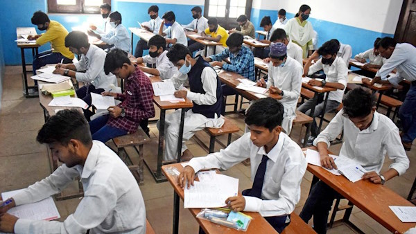 22 फरवरी से शुरू हो रहीं 10वीं-12वीं यूपी बोर्ड की परीक्षाएं