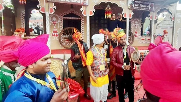 सूरजकंड मेले में हरियाणवी पगड़ी बनी आकर्षण का केंद्र