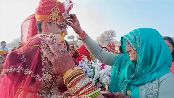 IAS Aparajita Singh Sinsinwar IPS Devendra Ruyal