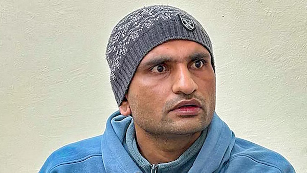 pakistan spy Indian embassy worker arrests Foreign Ministry says We are working with investigating agencies 