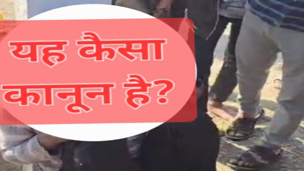 as-soon-as-a-gas-cylinder-thief-was-arrested-red-handed-in-bhilwara-rajasthan-a-crowd-of-people-ti