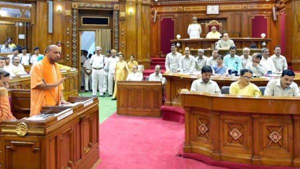योगी आदित्यनाथ 