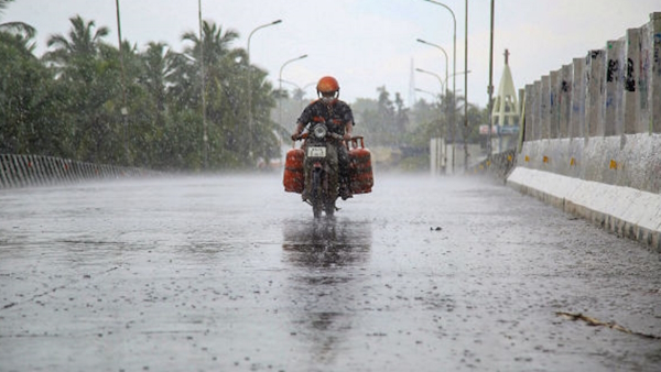 Weather Update: तेज हवा के साथ होगी झमाझम बारिश