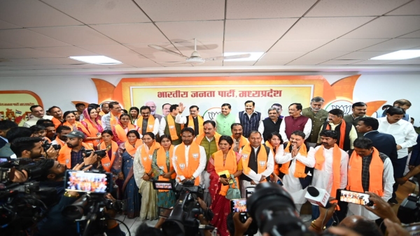 More than 50 Congress leaders joined BJP, CM Dr. Mohan Yadav welcomed everyone