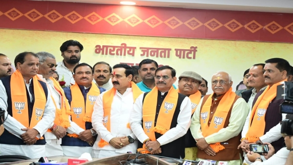 bhopal blow to Congress, Vidisha President Katare former MLA Dinesh Ahirwar join BJP before loksabha bhopal blow to Congress, Vidisha President Katare former MLA Dinesh Ahirwar join BJP before loksabha