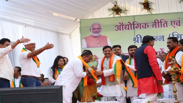 Many Congress leaders in Kamal Nath stronghold Chhindwara joined BJP in front of CM Mohan Yadav
