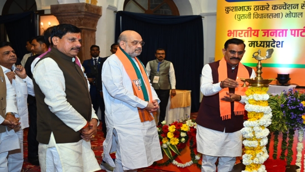 Amit Shah compared India alliance to Kauravas, said - BJP is a party like a group of patriots