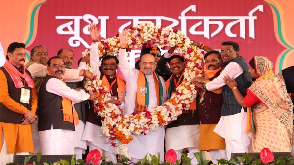 Amit Shah gave account of the government work, targeted Congress on nepotism and Article 370