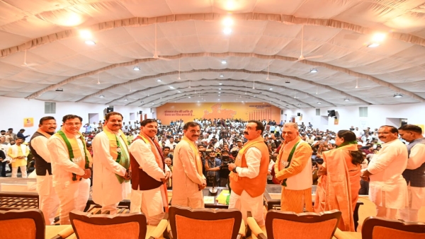 Two and a half thousand Congressmen joined BJP, will win more than 370 seats - CM Mohan Yadav Two and a half thousand Congressmen joined BJP, will win more than 370 seats - CM Mohan Yadav