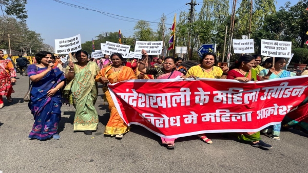Women of MP came out to protest against Sandeshkhali incident, submitted memorandum to the Governor