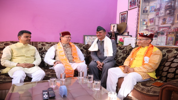 cm dhami