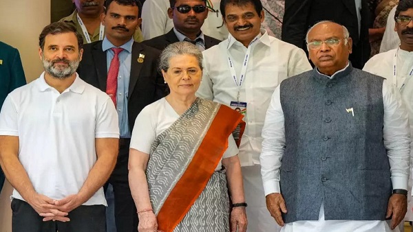 Lok sabha chunav 2024 Jan adhikar party merge with Congress Know Pappu yadav Political history